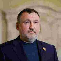 Соратника Медведчука нардепа Кузьміна підозрюють у державній зраді: його розшукують