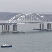 Подоляк про вибух на Кримському мосту: 