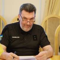 Данілов спрогнозував складні місяці попереду, які потрібно перечекати: 