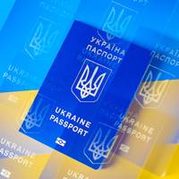 Уряд спростив процедуру пролонгації закордонного паспорта для українців
