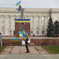 Херсон — це Україна: Містяни зустрічають ЗСУ з українськими прапорами