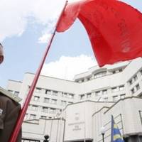 Politico: ЄС у новому пакеті санкцій заборонить експорт у РФ ноутбуків і камер