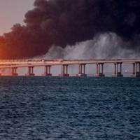 Путін: Залізничну частину Кримського мосту відновлять до середини літа