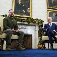 Байден прийняв Зеленського в своєму кабінеті та зробив перші заяви про війну в Україні: фото