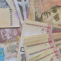 В Україні від наступного року виводять з обігу банкноти 5, 10, 20 та 100 гривень