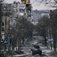 Де 1,2 млн Сил оборони?: Жданов відповів, чому до Бахмута не кидають всі резерви