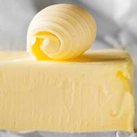 Ринок заполонив фальсифікат: як вибрати якісне вершкове масло