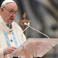 Папа Римський назвав війни 