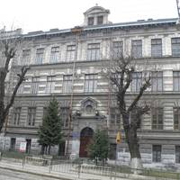 Звільнено вчительку, яка просила дитину говорити українською – Ніцой про скандал у Львові