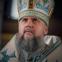 Епіфаній у Лаврі: українців знову вразило вбрання митрополита