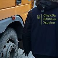 Безпрецедентний масштаб обшуків: сьогодні весь день “трясуть” митницю