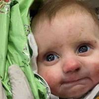 Справжнє диво: у Туреччині з-під завалів будинку через 128 годин після землетрусу врятували двомісячну дитину