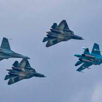 Росія стягує авіацію до кордонів: генерал-лейтенант назвав ситуацію дуже серйозною