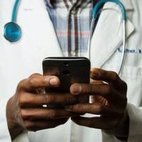 Медик вирішив вилікувати пацієнтку сексом: що у неї боліло