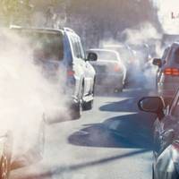 В Україні заборонили дизельні і бензинові авто з 2036 року