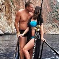 Вихователька з Рівненщини, яку звільнили за фото в купальнику, знову перемогла у суді