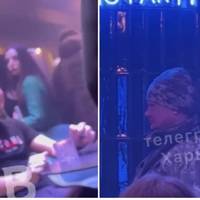 У Хapкoвi вiйcьккoми “зaвiтaли” дo нiчнoгo клубу в caмий poзпaл гулянoк, вийшло цікаво (Відео)