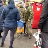 У Тернополі жінки “відбивали” перехожого від працівників ТЦК (Відео)