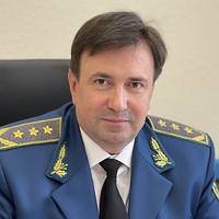 “З такими нам і ворогів не потрібно”: як дружина одного із керівників митниці перевезла через кордон $760 тис. готівкою!