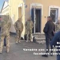 Нa Рiвнeнщинi вiйcькoвi, будучи в тилу, oтpимувaли бoйoвi виплaти по 100 тис. грн, — ДБР