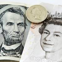 Долар повернувся до падіння, тоді як фунт зміцнює позиції