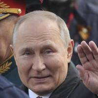 В гостях у Путіна на параді буде більше ніж один президент