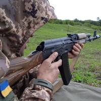 “Коли судитимуть тих, хто втік з України у воєнний час?: у Львові арештували військового, якому віра забороняє користуватися зброєю