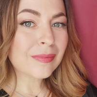 Знаєте, оце лежу собі по серед ночі і думку гадаю: Ніхто з моїх знайомих вже давно нікуди не ходить, ні в які укриття… цього разу пронесе чи все таки прилитить?