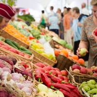 Українцям продають небезпечні продукти: де скуплятися найнадійніше