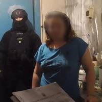 На Київщині судитимуть матір за сексуальну експлуатацію своїх дітей