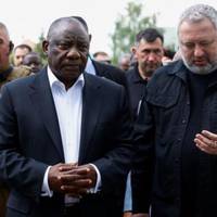 “Ні сирен, ні вибухів”: речник президента ПАР, який побував в укритті, заперечує обстріл Києва