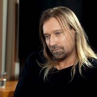 Олег Винник уперше назвав ім'я дружини та підтвердив, що має сина