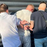 Поліція повідомляє про затримання співробітників військкоматів у кількох областях