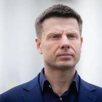 «Розіслано вказівку». Чиновникам та депутатам всіх рівнів заборонили покидати Україну, все регулює особисто Єрмак — Гончаренко