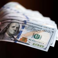 Курс валют в Україні: дешево вже не буде, або навіщо фінансові спекулянти скуповують долари