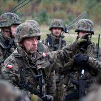 Прикордонники Польщі просять про додаткову військову підтримку на кордоні з Білоруссю: що сталося