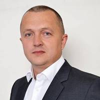 Сам себе відпустив за кордон: на Закарпатті  мер втік з України