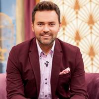 Тімур Мірошниченко шокував, як дитбудинки в Україні заробляють на сиротах: 