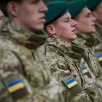 Мобілізація військовозобов'язаних, що втекли за кордон: нардеп розказав про радикальні рішення