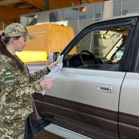 Хто з чоловіків може законно виїхати за кордон з 1 вересня і кого ретельно перевірятимуть