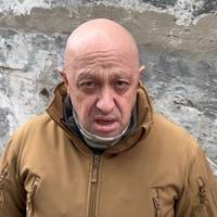 Російська ППО збила літак Пригожина: він був на борту, — росЗМІ (фото, відео)