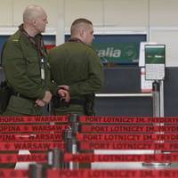 У Польщі з аеропорту евакуювали 400 людей через іноземця, який приїхав з України: що сталось