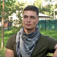 «Дуже впливова людина». Назар Грабар розповів, як йому пропонували втекти з України, і відповів, як ставиться до чоловіків-утікачів