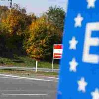 У росіян, які заїжджають до Євросоюзу, вилучатимуть авто та цінності