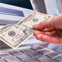 Українці скаржаться на долари від ПриватБанку: що сталося та яку валюту тепер видають