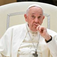 Папа Римський пояснив, кому вигідна війна в Україні