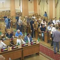 Одеські депутати наплювали на вимоги народу передати кошти захисникам: деталі скандального голосування