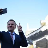 ДБР відкрило справу проти Садового. Йому загрожує 12 років в’язниці