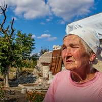 76-річна українка, яку вивезли до РФ, подолала 4000 км і повернулася до рідного села