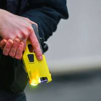 Застосування поліцейськими електрошокерів: Клименко назвав всі 